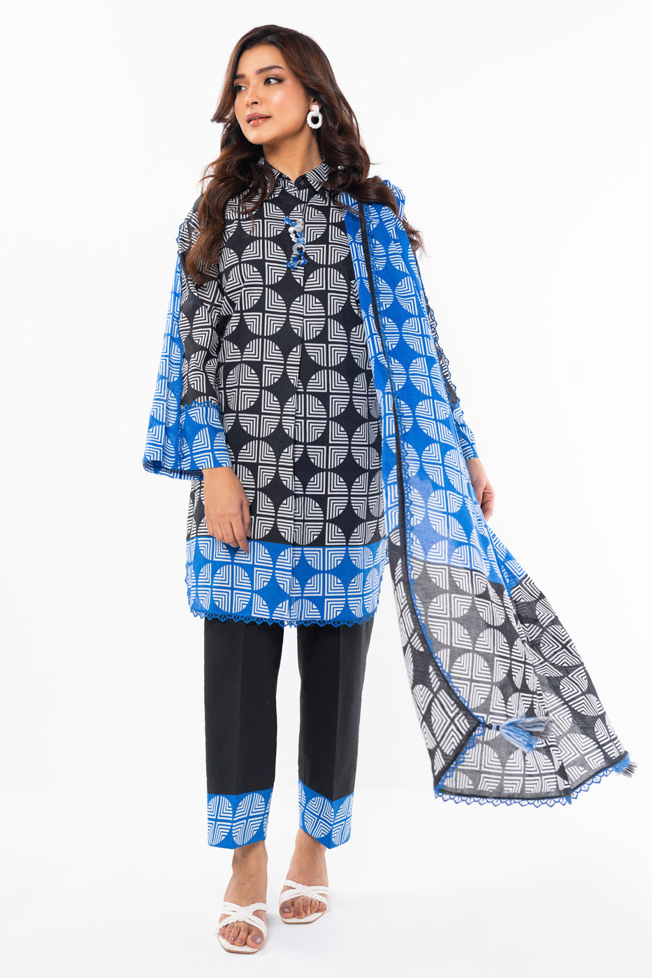 2 Pc Printed Lawn Suit With Lawn Dupatta