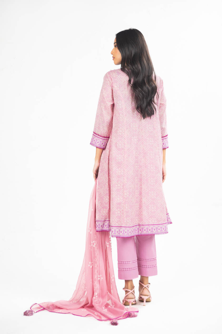 3 Pc Embroidered Lawn Suit With Chiffon Dupatta