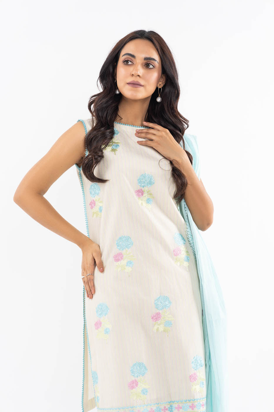 3 Pc Embroidered Yarn Dyed Suit With Yarn Dyed Dupatta