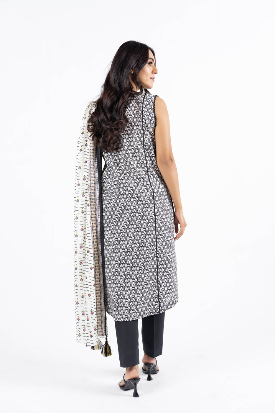 3 Pc Printed Lawn Suit With Lawn Dupatta