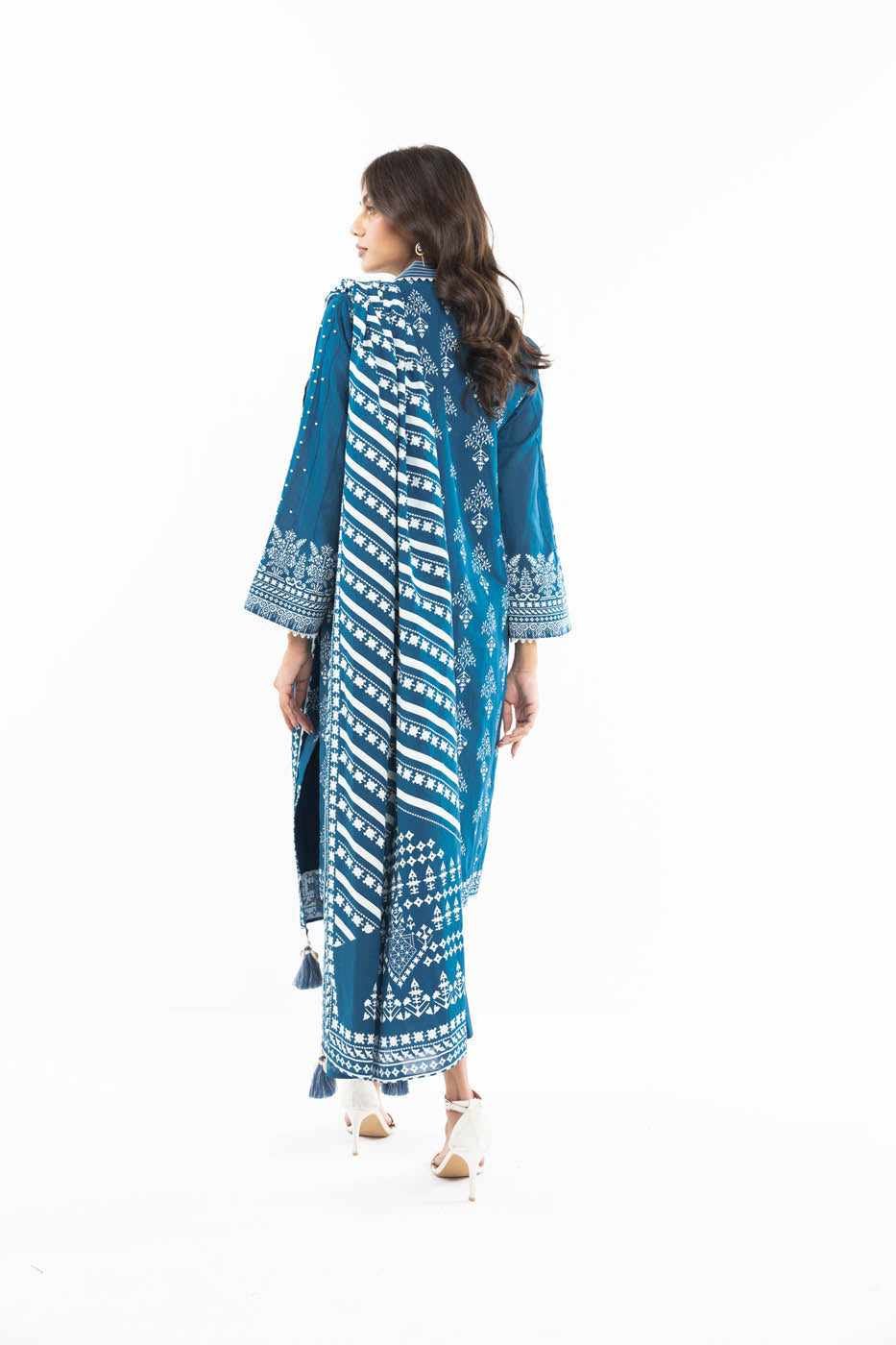 3 Pc Printed Lawn Suit With Lawn Dupatta