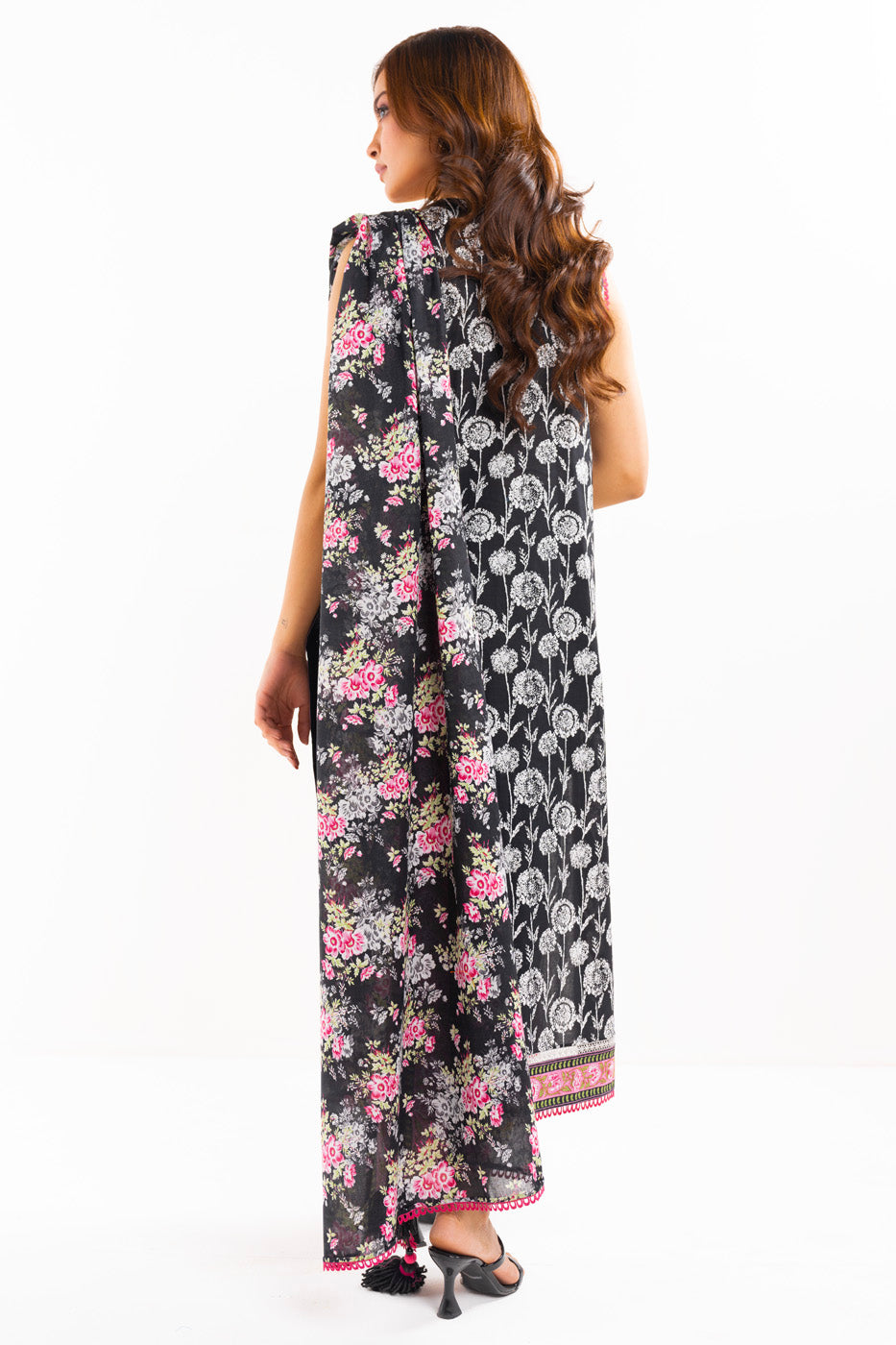 3 Pc Printed Lawn Suit With Lawn Dupatta