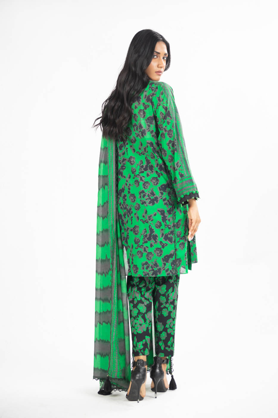 3 Pc Printed Lawn Suit With Lawn Dupatta
