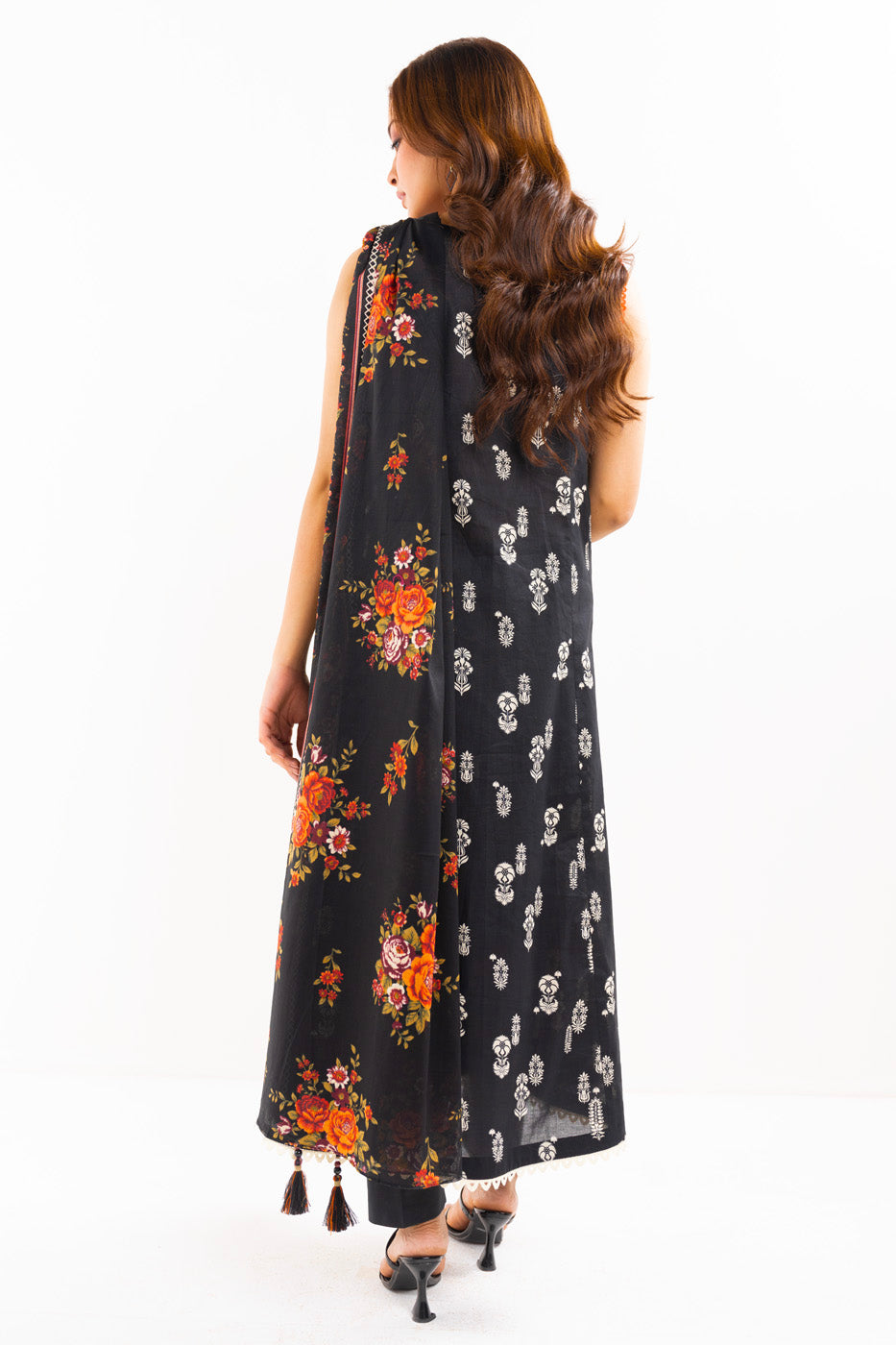 3 Pc Printed Lawn Suit With Lawn Dupatta