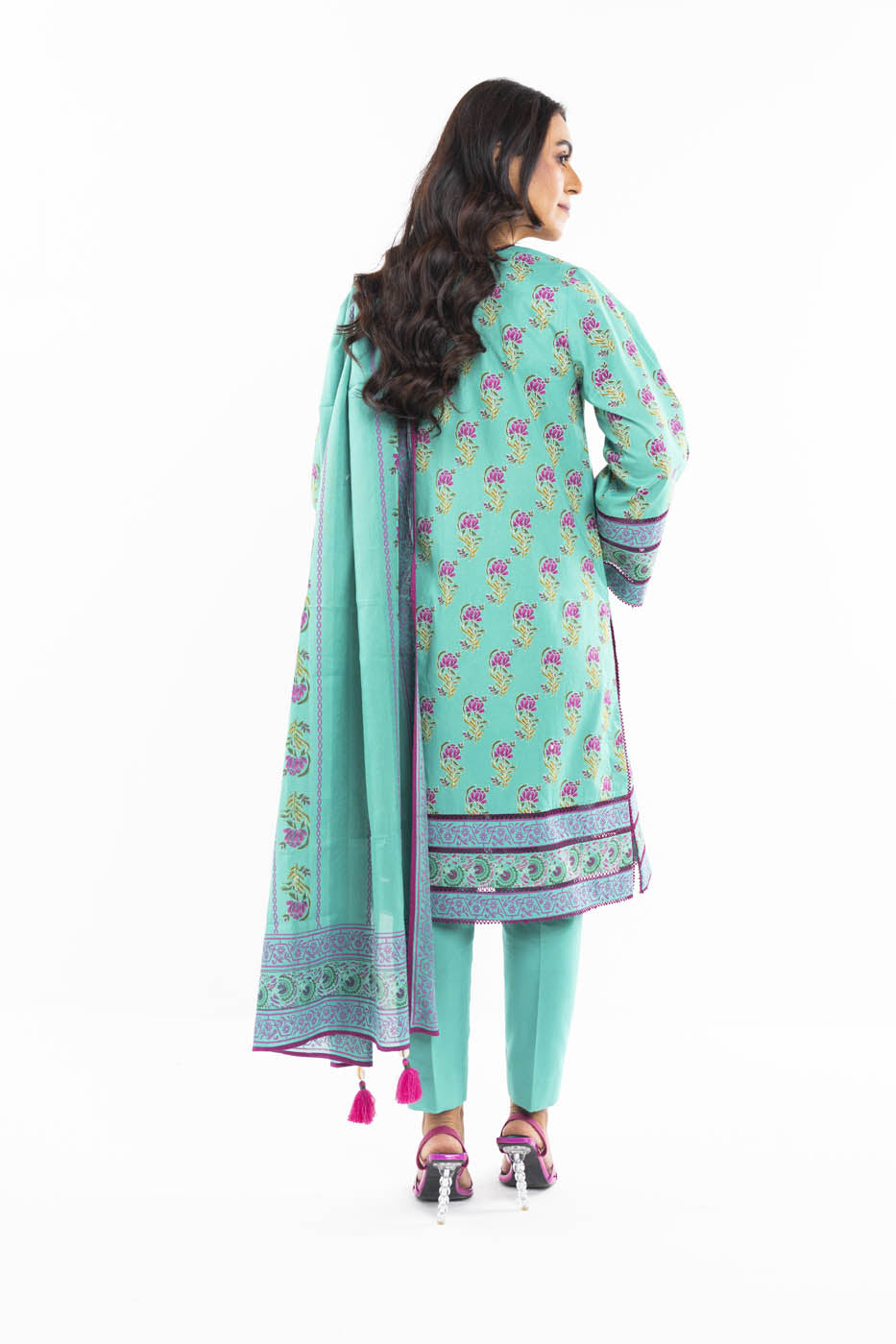 3 Pc Printed Lawn Suit With Net Dupatta