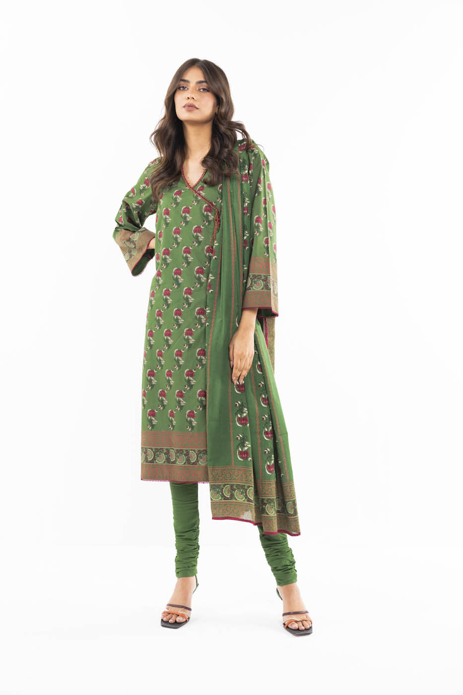 3 Pc Printed Lawn Suit With Net Dupatta