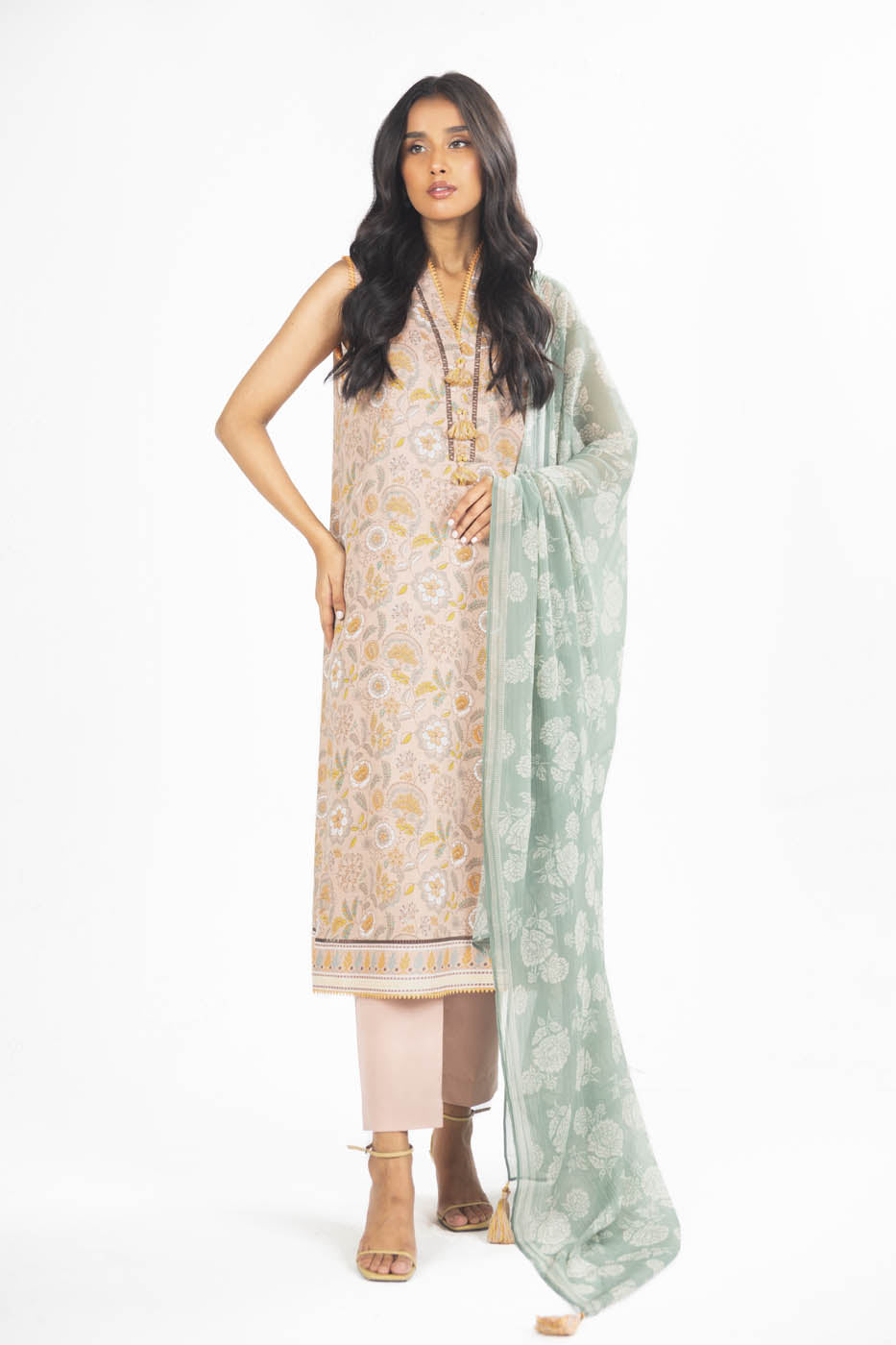 3 Pc Printed Lawn Suit With Chiffon Dupatta