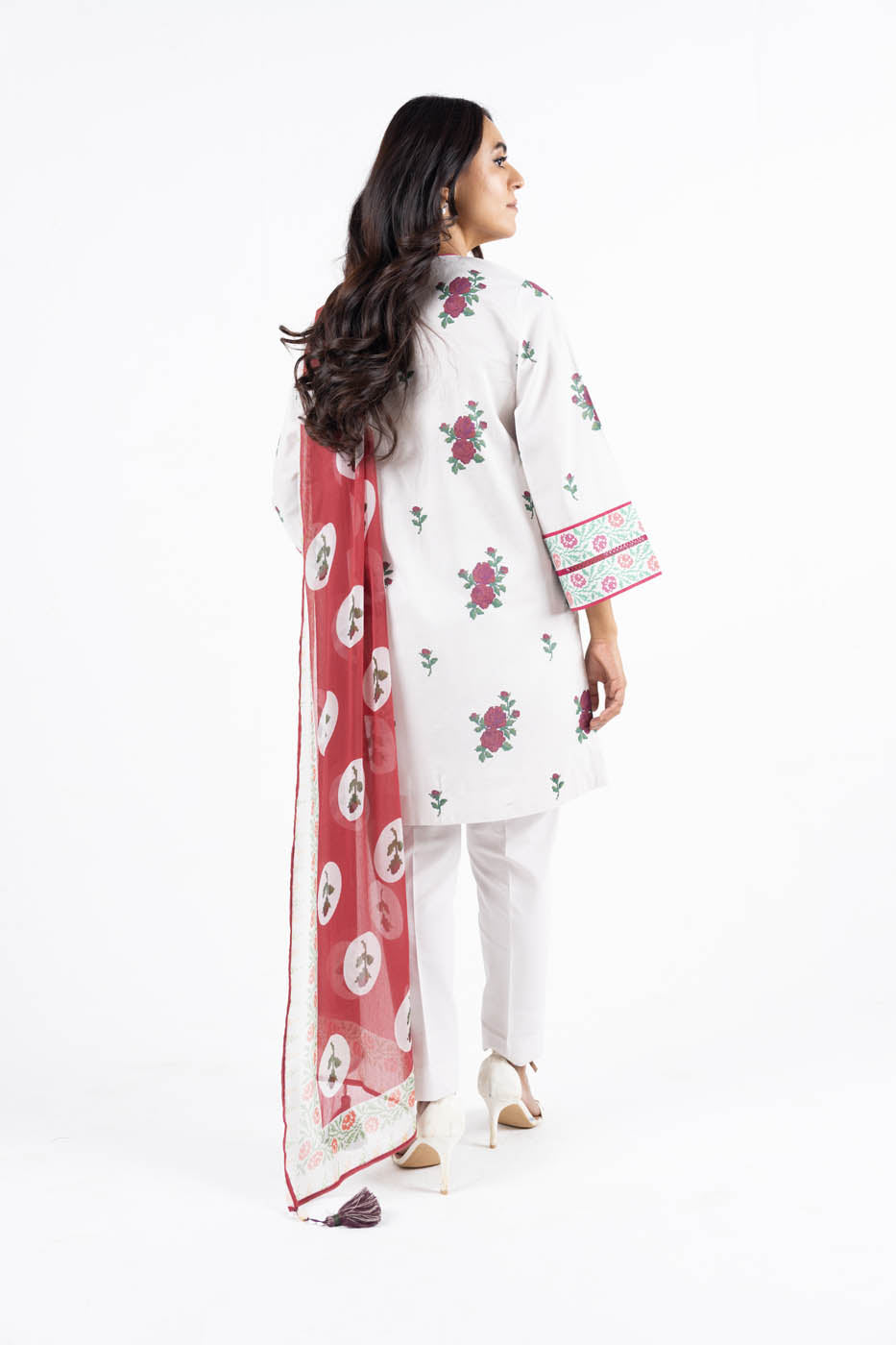 3 Pc Printed Lawn Suit With Chiffon Dupatta