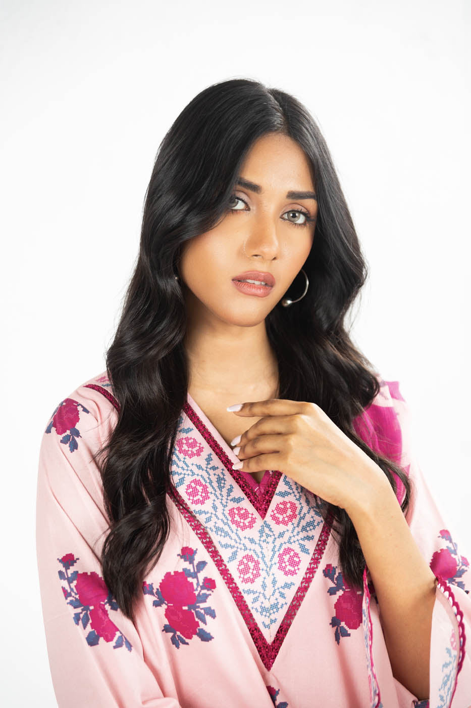 3 Pc Printed Lawn Suit With Chiffon Dupatta