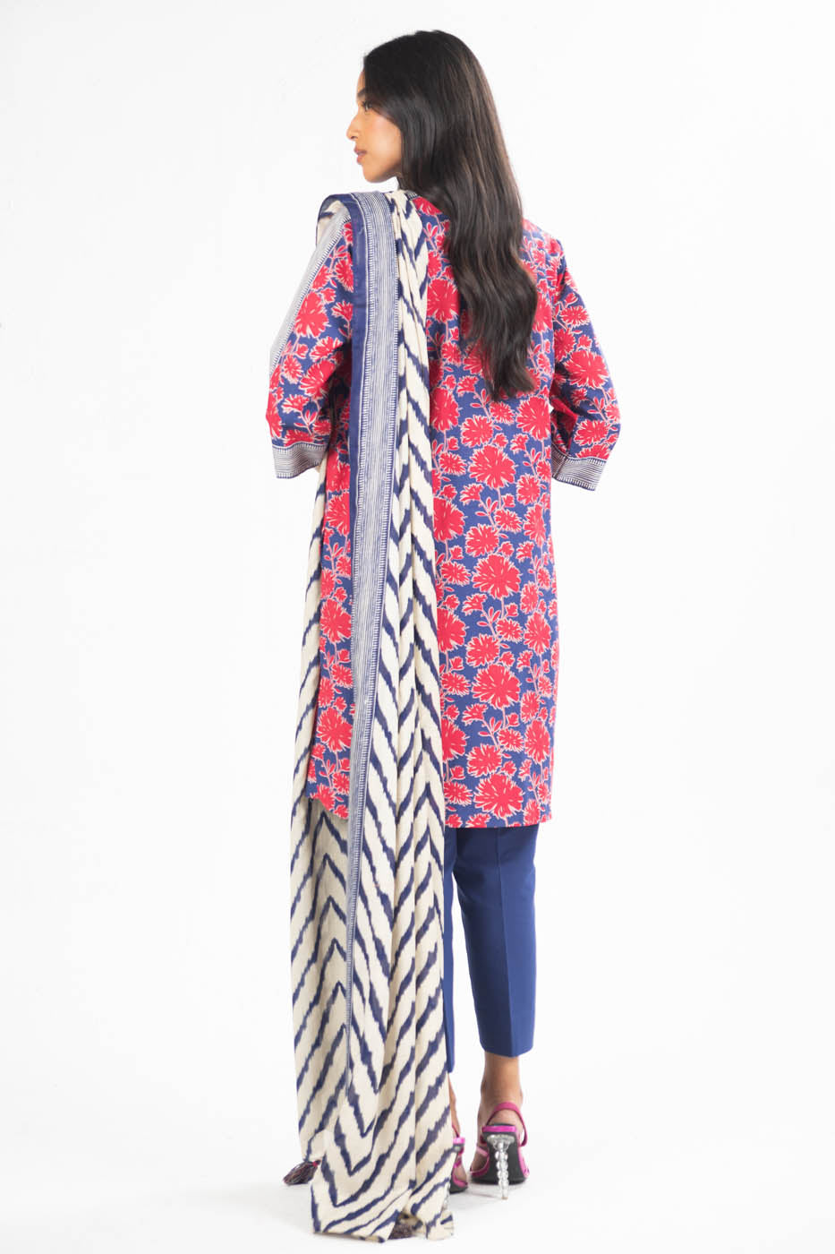 3 Pc Printed Lawn Suit With Lawn Dupatta