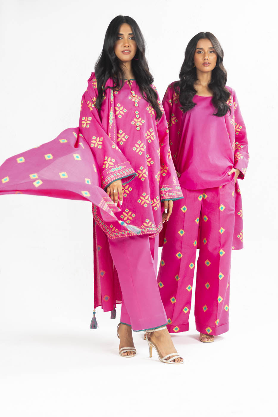 2 Pc Printed Lawn Suit With Lawn Dupatta