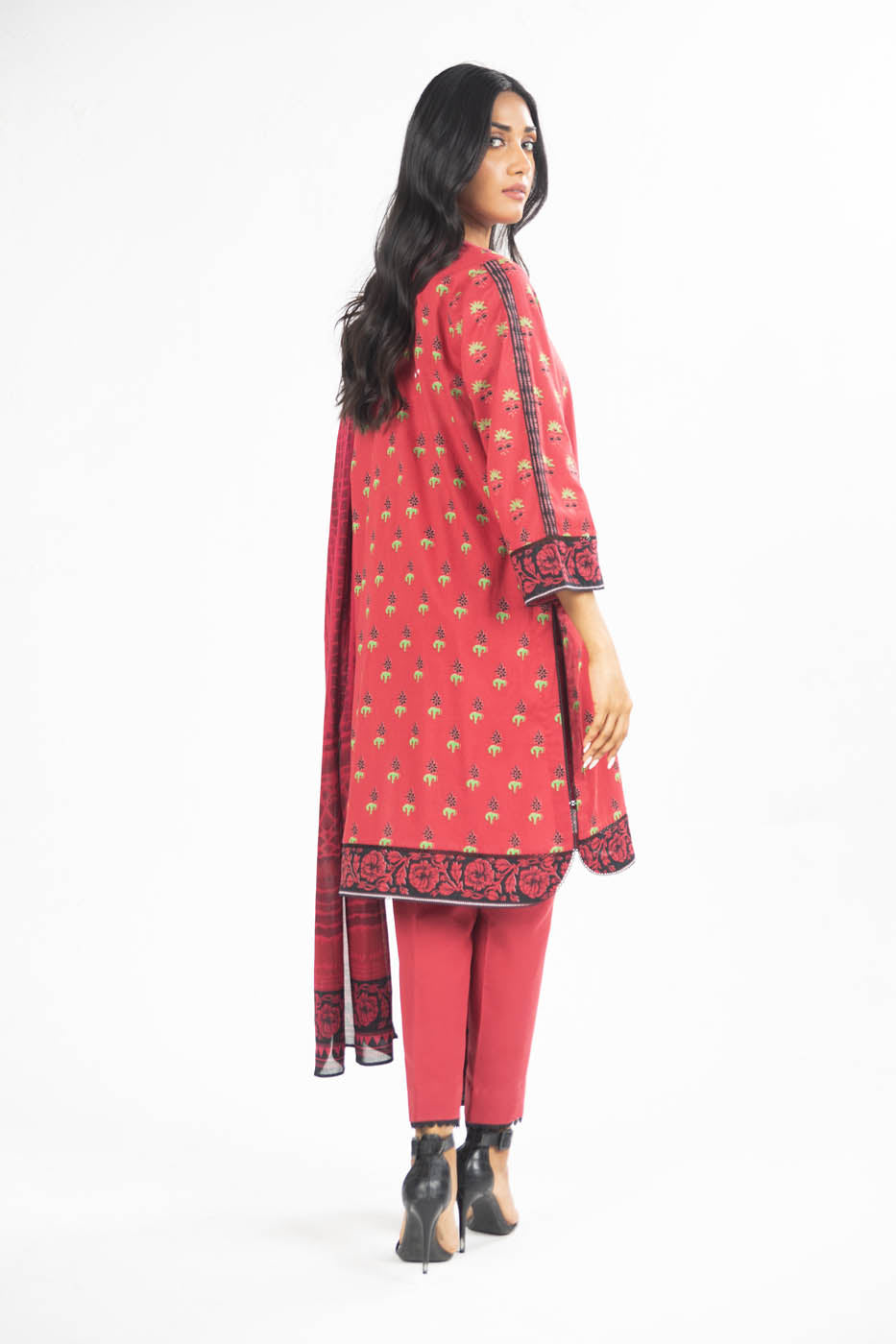 2 Pc Printed Lawn Suit With Lawn Dupatta