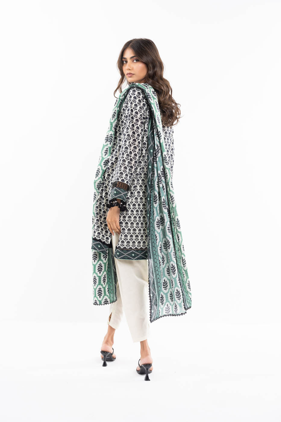 3 Pc Printed Lawn Suit With Lawn Dupatta