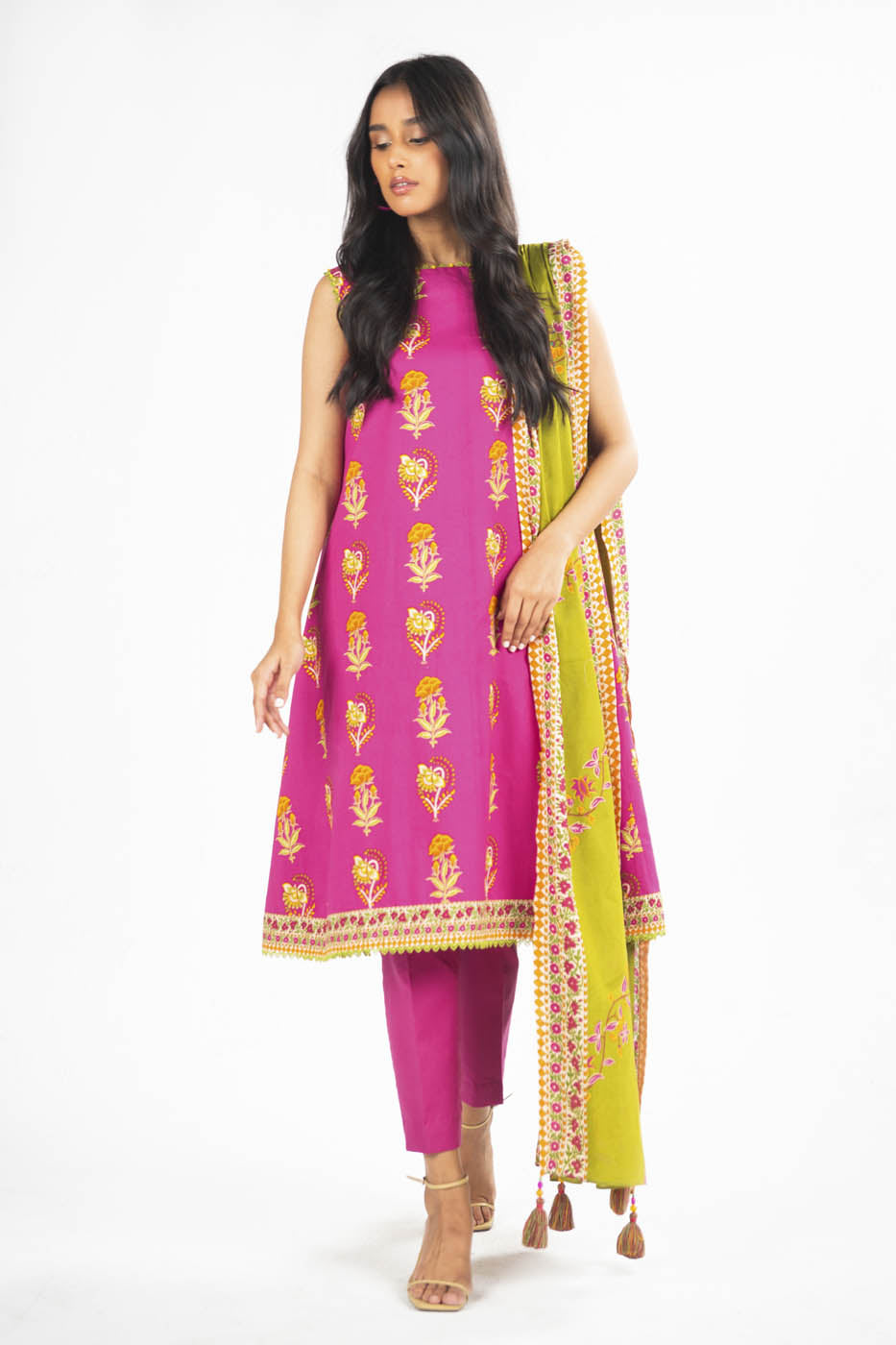 3 Pc Printed Lawn Suit With Lawn Dupatta