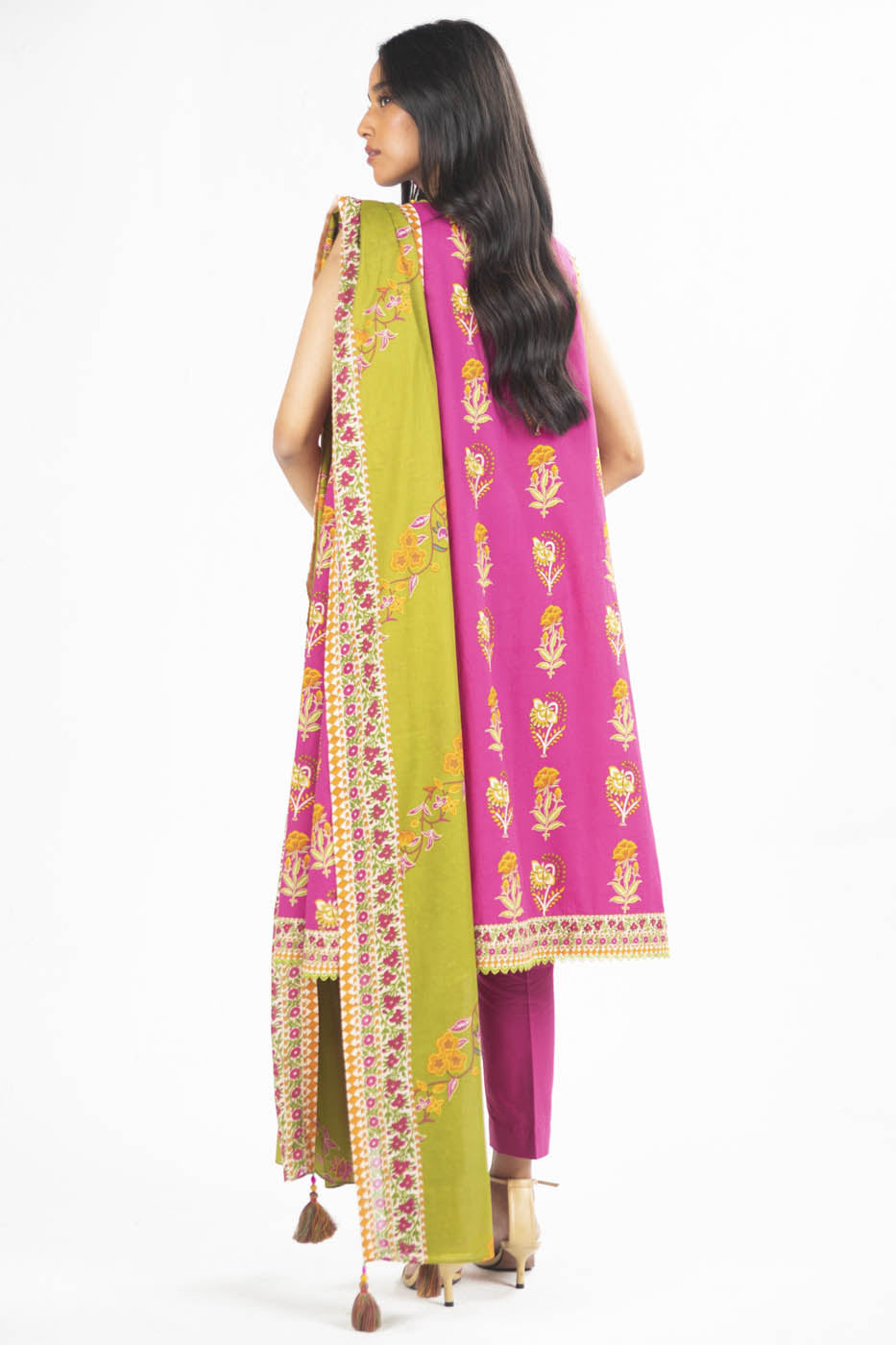 3 Pc Printed Lawn Suit With Lawn Dupatta