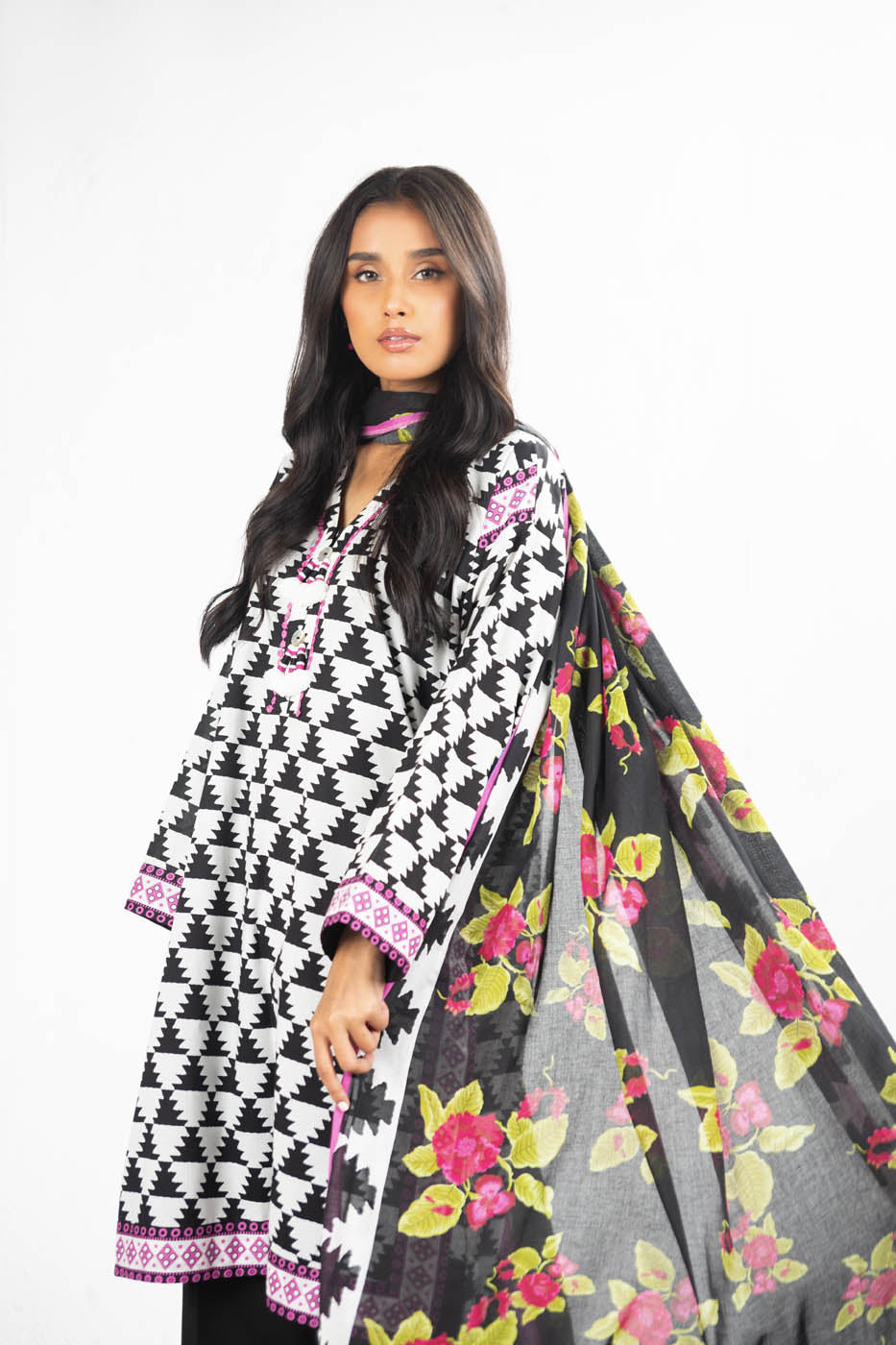 3 Pc Printed Lawn Suit With Lawn Dupatta