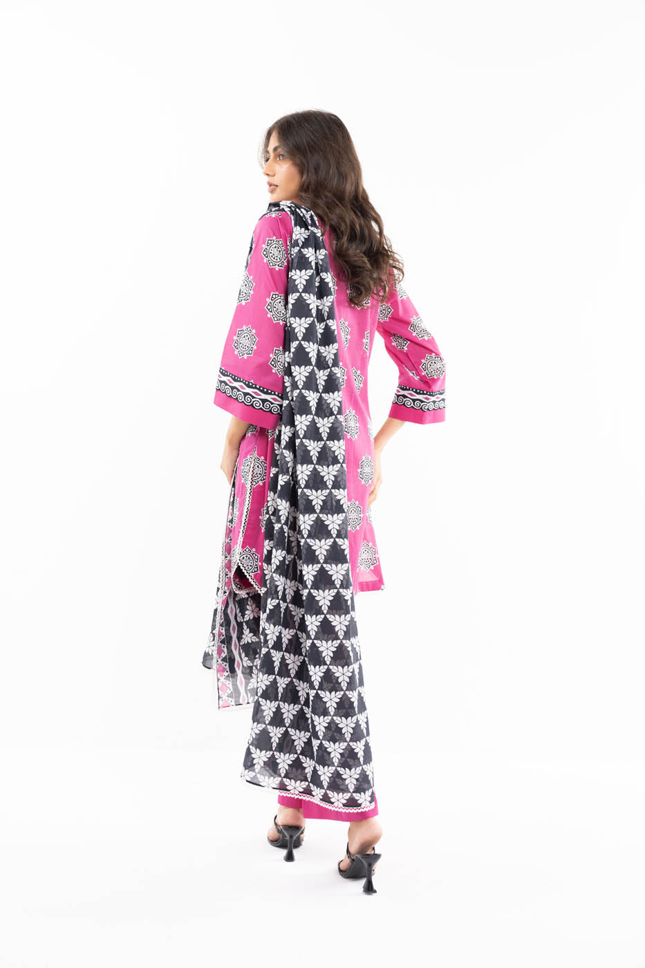 3 Pc Printed Lawn Suit With Lawn Dupatta