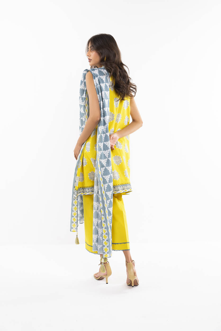 3 Pc Printed Lawn Suit With Lawn Dupatta
