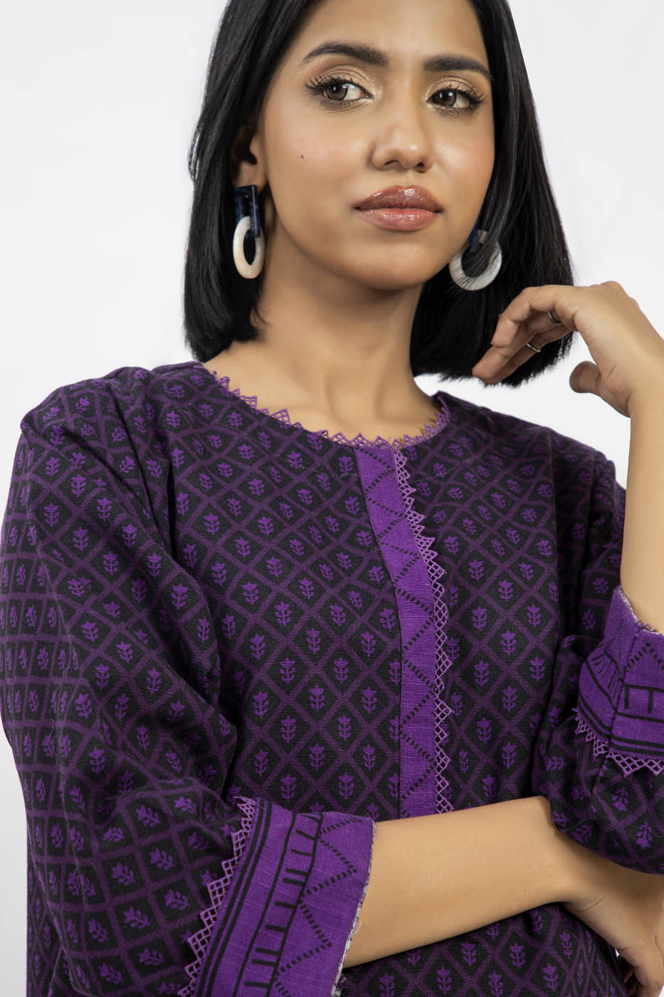 2 Pc Printed Khaddar Outfit