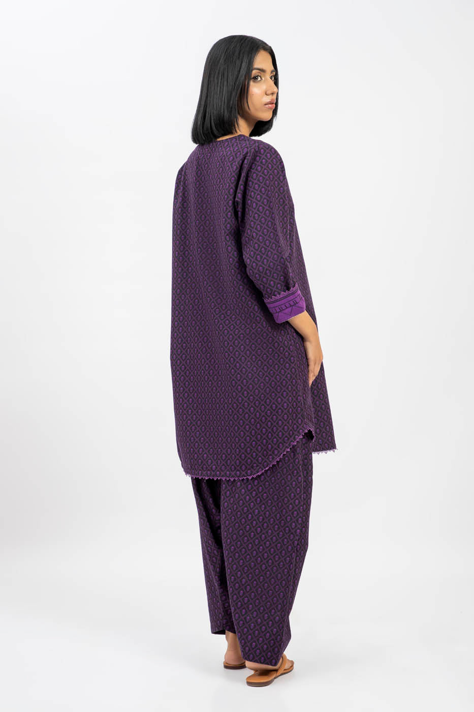 2 Pc Printed Khaddar Outfit