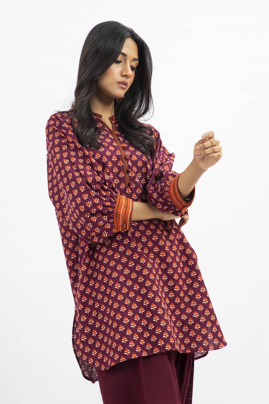 2 Pc Printed Khaddar Outfit