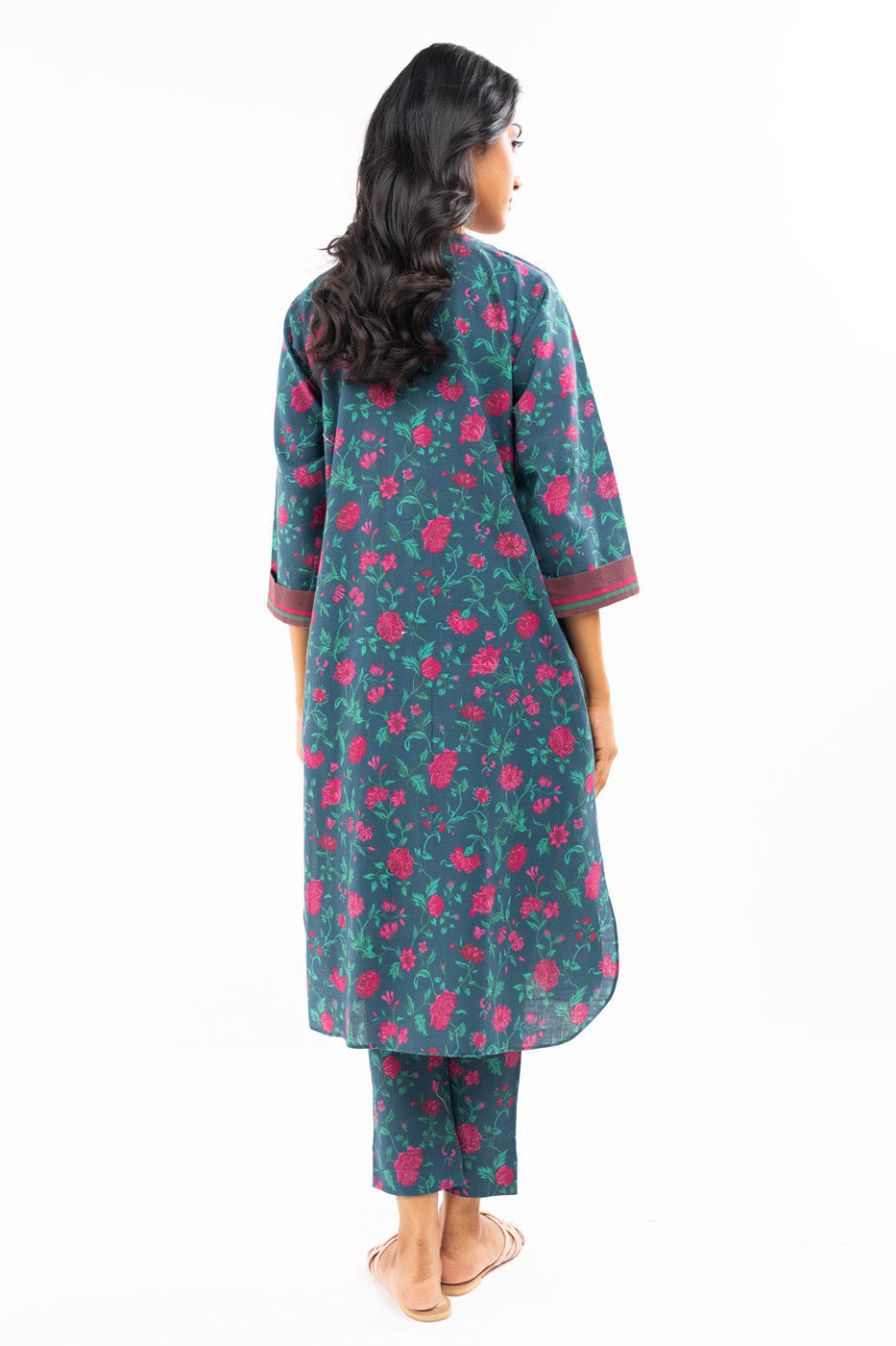 2 Pc Printed Khaddar Outfit