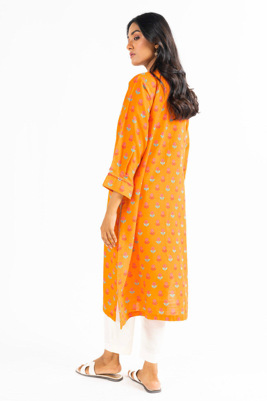 Embroidered Khaddar Kurti