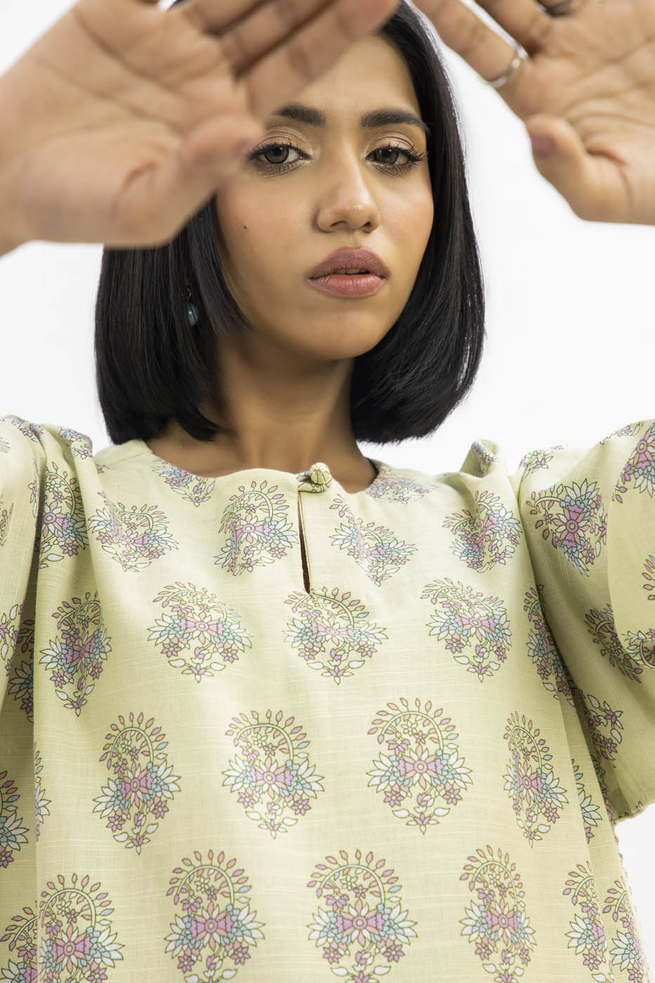 2 Pc Embroidered Khaddar Outfit
