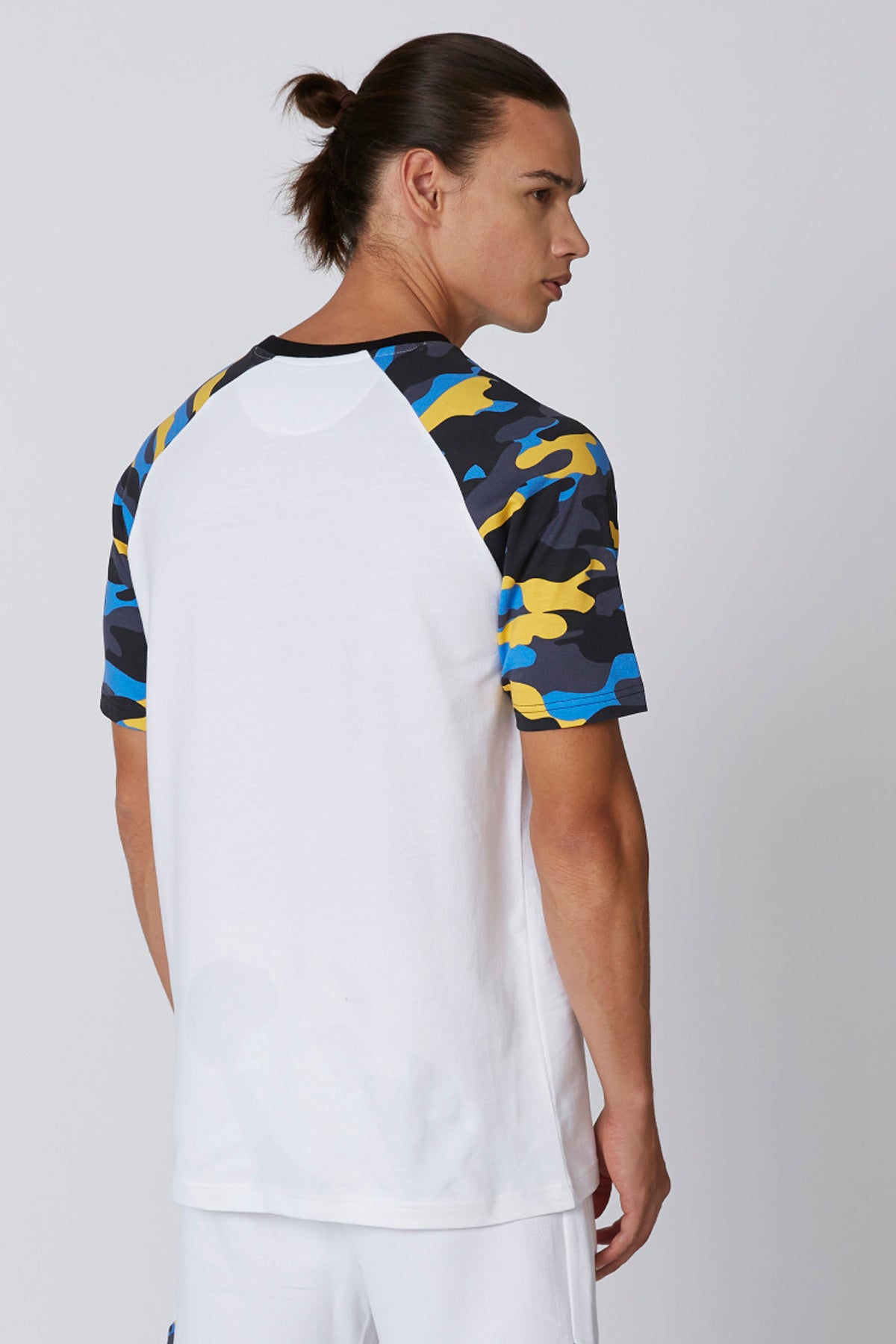 Plain T-shirt with Round Neck and Printed Raglan Sleeves