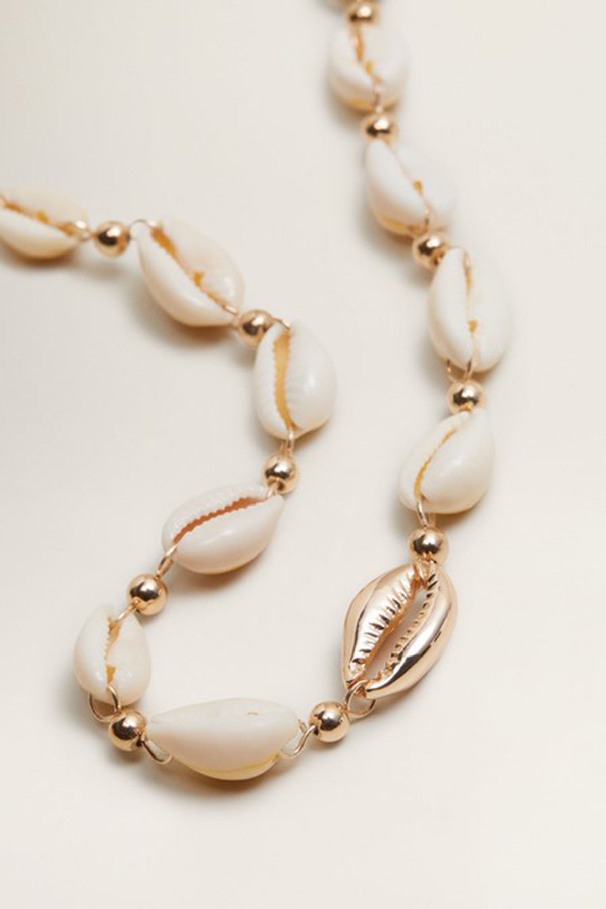 Shells Bead Necklace