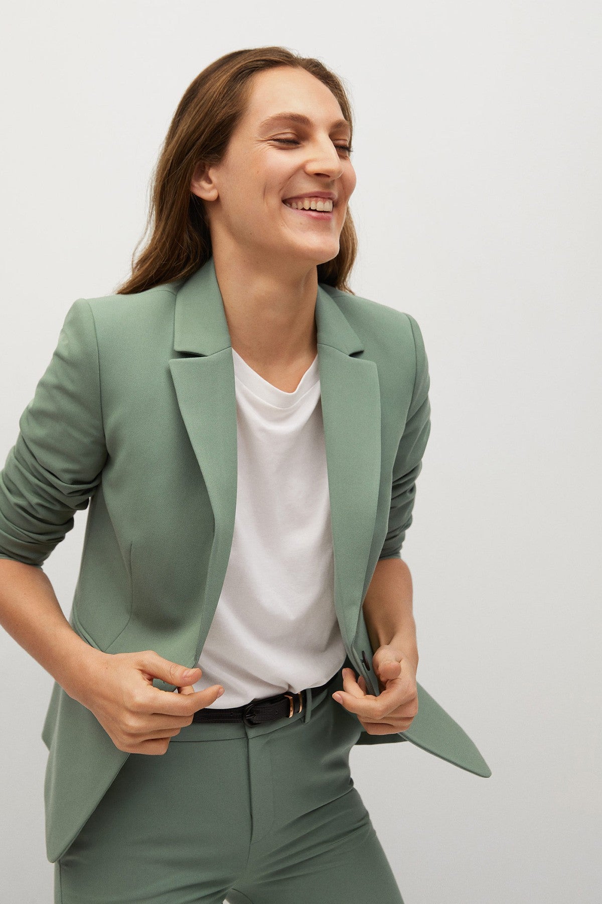 Fitted Essential Blazer