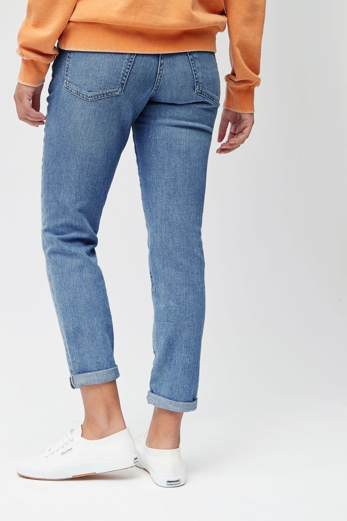 Relaxed Skinny Jeans