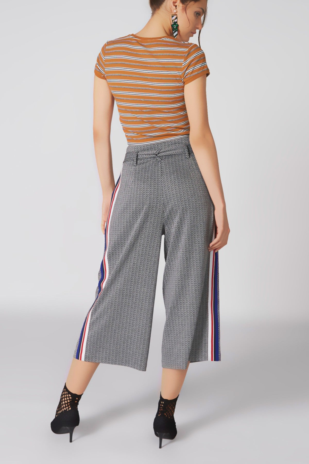 Printed Culottes with Tie Up and Tape Detail
