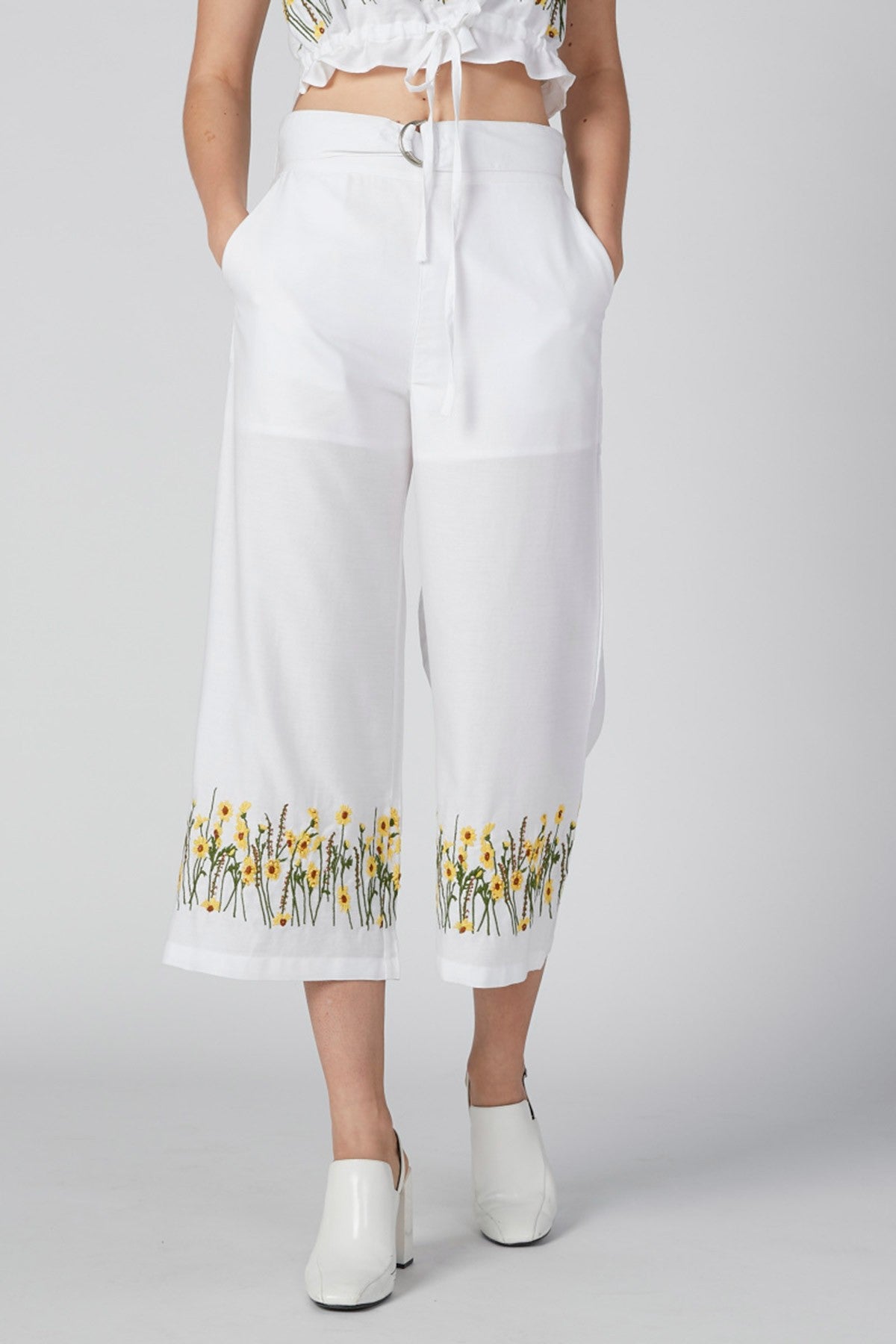 Floral Printed High-Rise Culottes with Pocket Detail