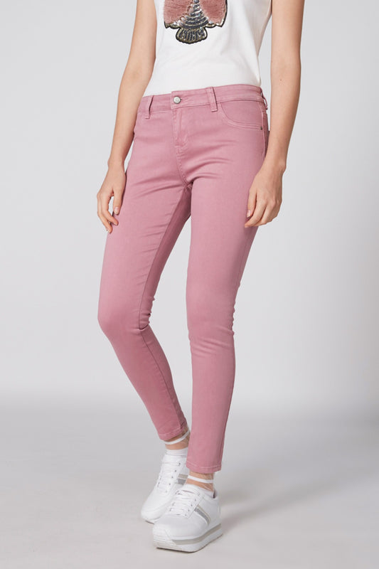 Full Length Jeans with Button Closure and Pocket Detail