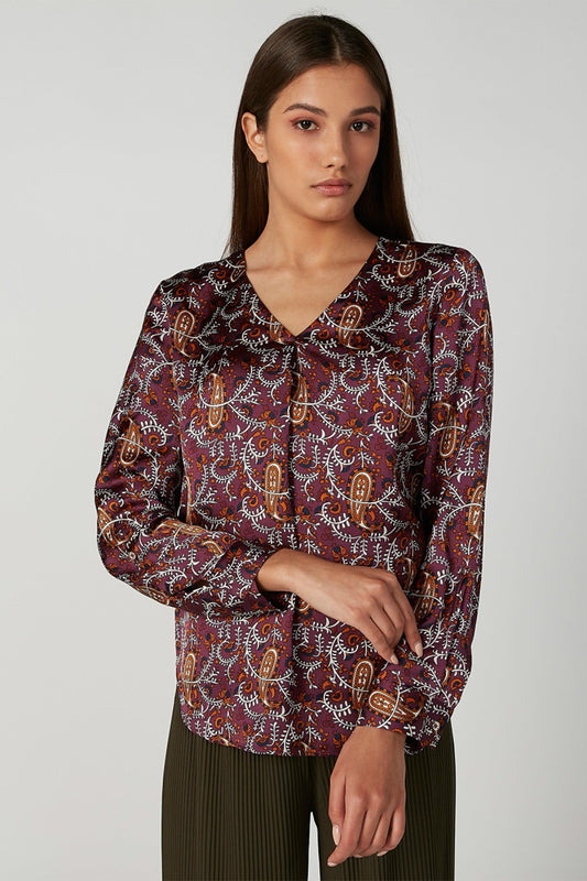 Printed Top with V-neck and Long Sleeves