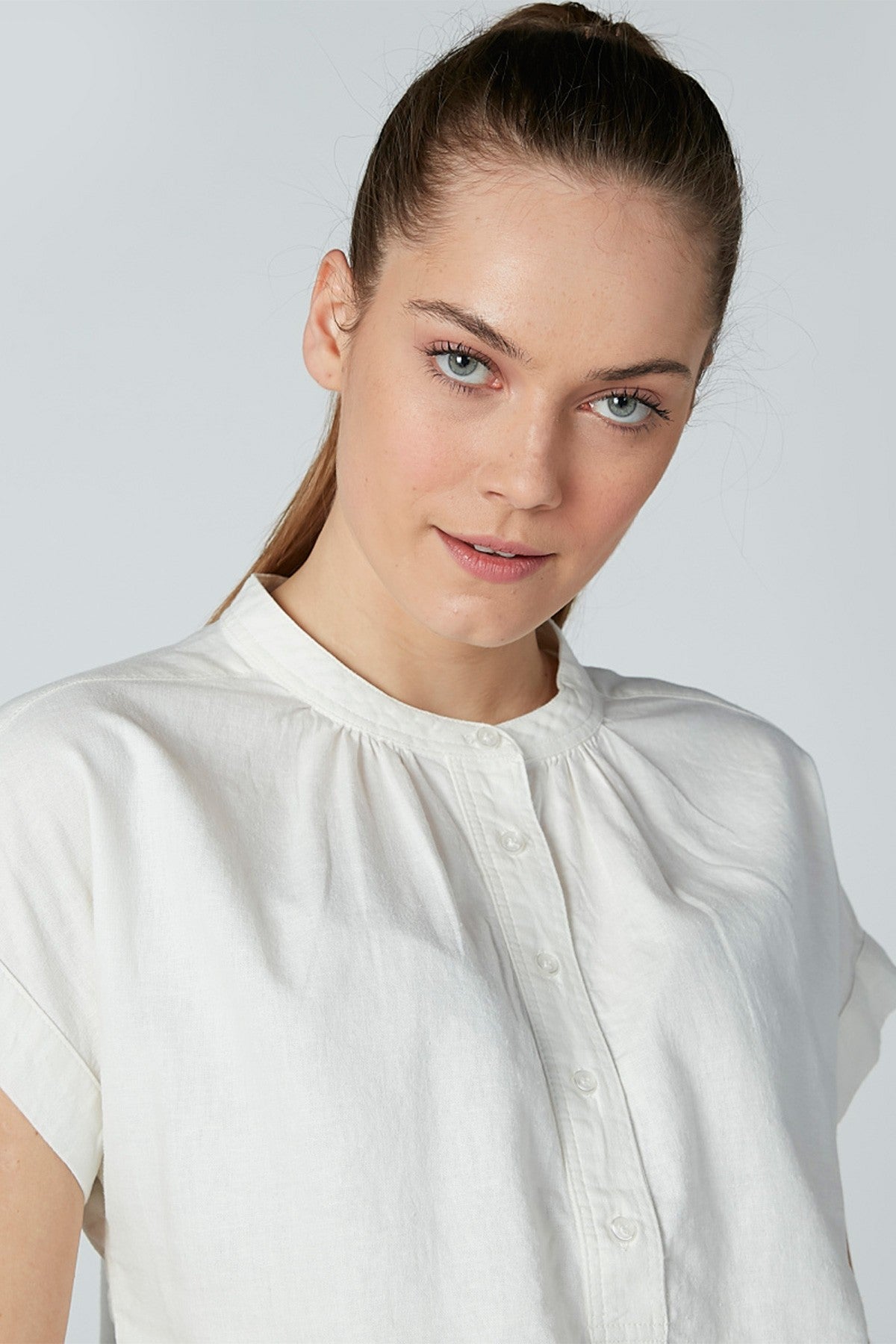 Solid Top with Mandarin Collar and Cap Sleeves