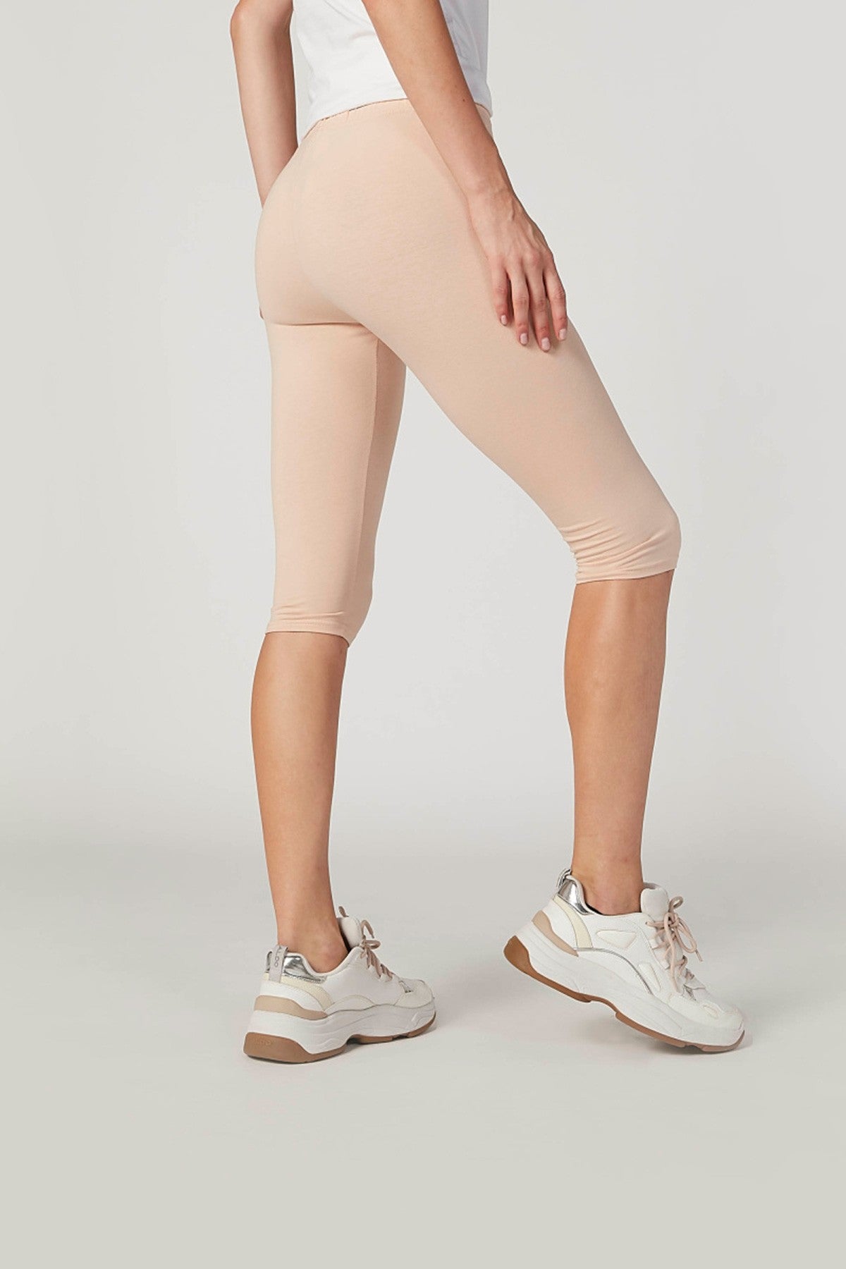 Plain 3/4 Leggings with Elasticised Waistband