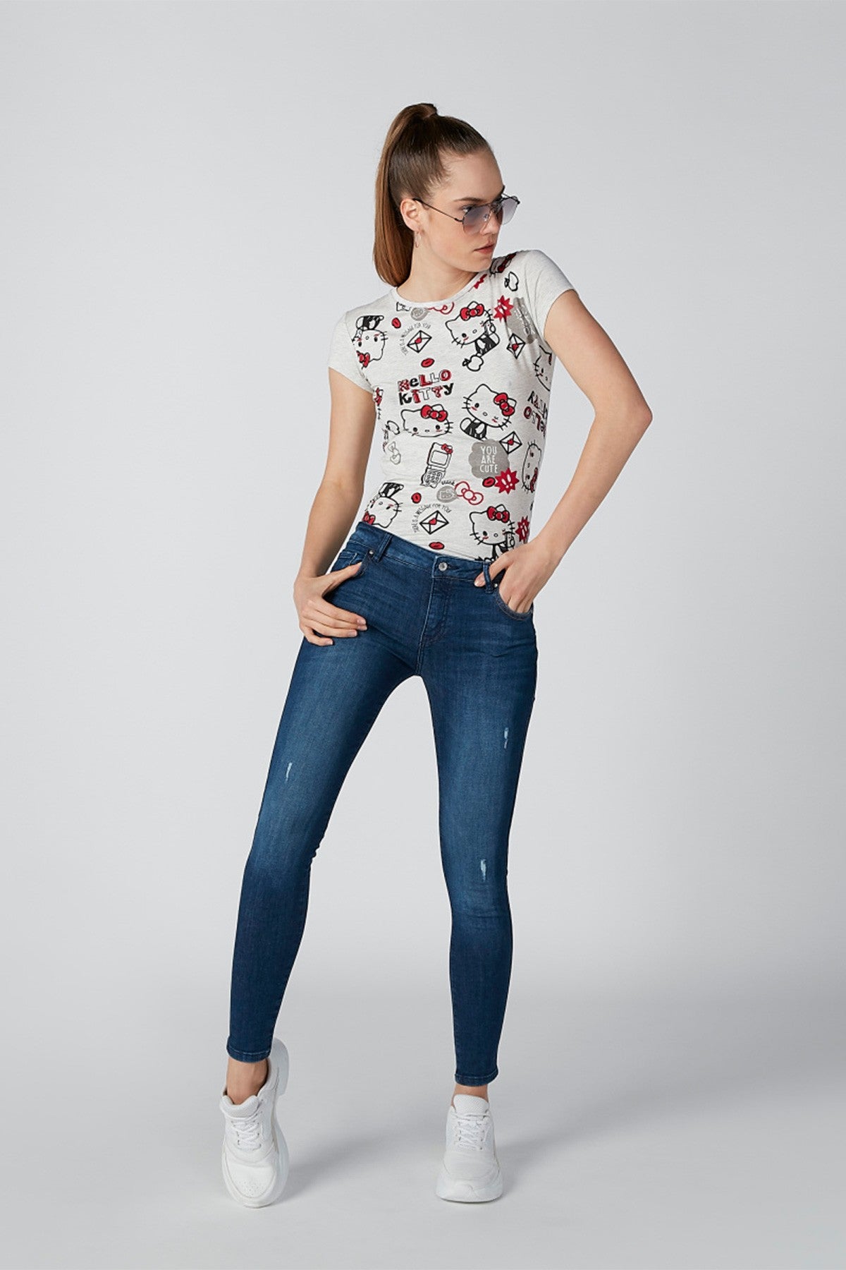 Hello Kitty Printed T-shirt with Cap Sleeves