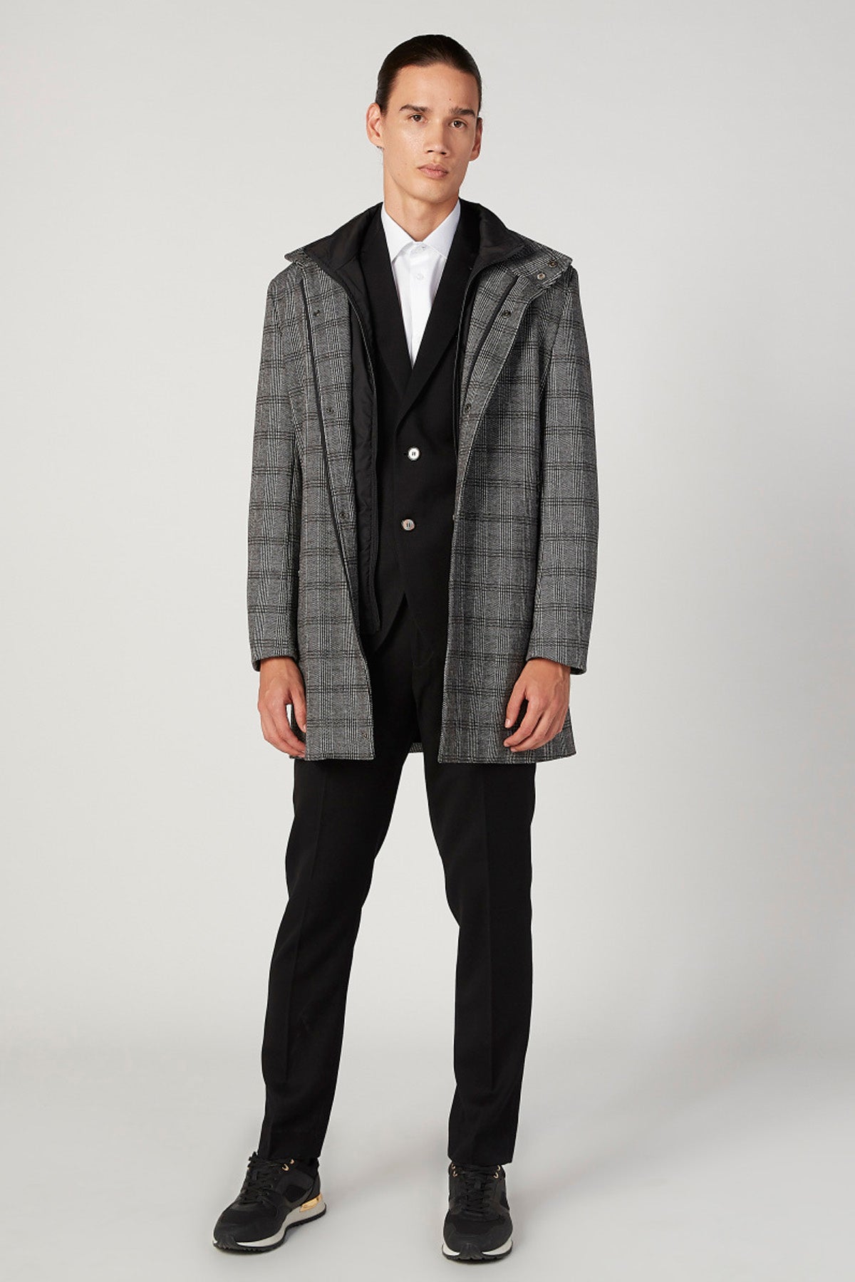 Textured Formal Shirt with Spread Collar and Long Sleeves